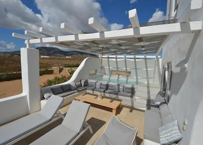 Limani Paros * Chrisi Akti (Paros)