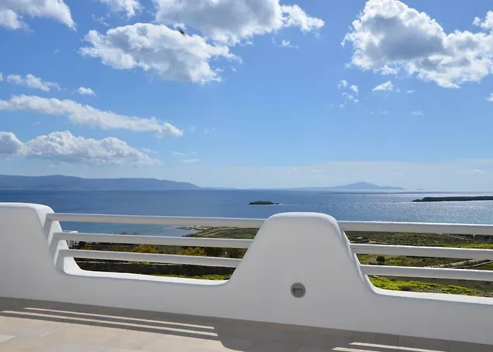 Limani Paros * Chrisi Akti (Paros)